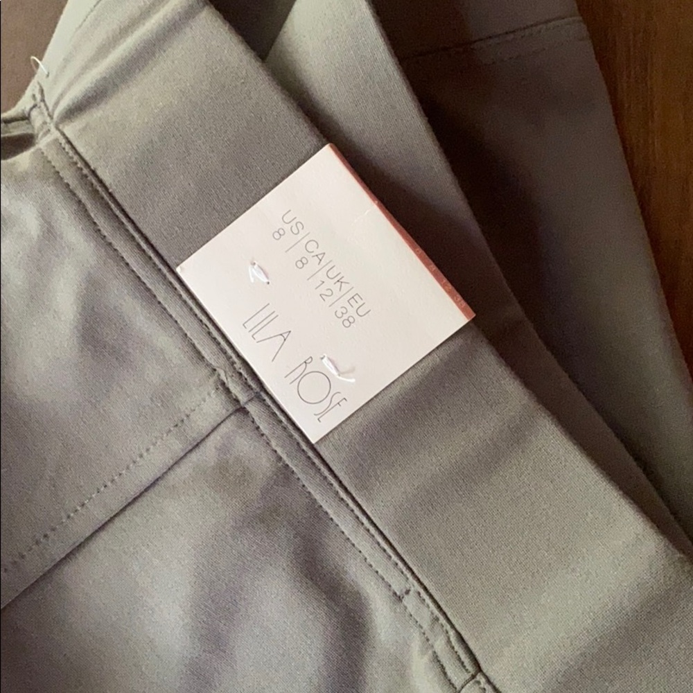 NWT LILA ROSE GRAY SKIRT | Size 8